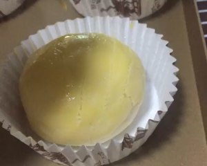 好吃到炸裂的港式菠萝包（附带制作酥皮的小视频）