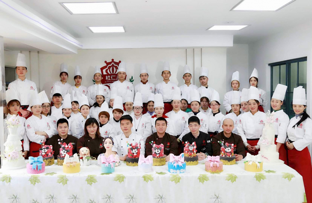 学西点哪个学校好